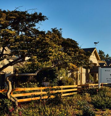 Hill House Inn