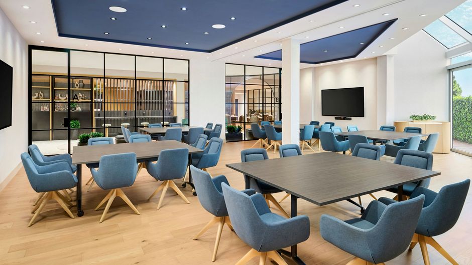 Omage Hotel Montreal/Laval Meeting