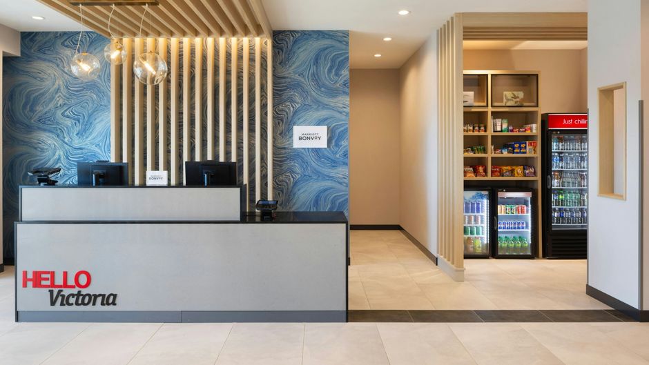 TownePlace Suites Victoria Airpt Sidney Lobby