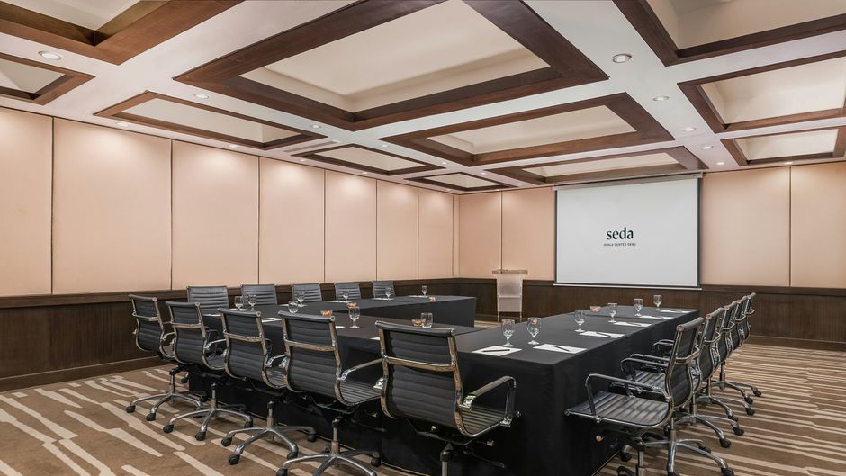 Seda Ayala Center, Cebu Meeting