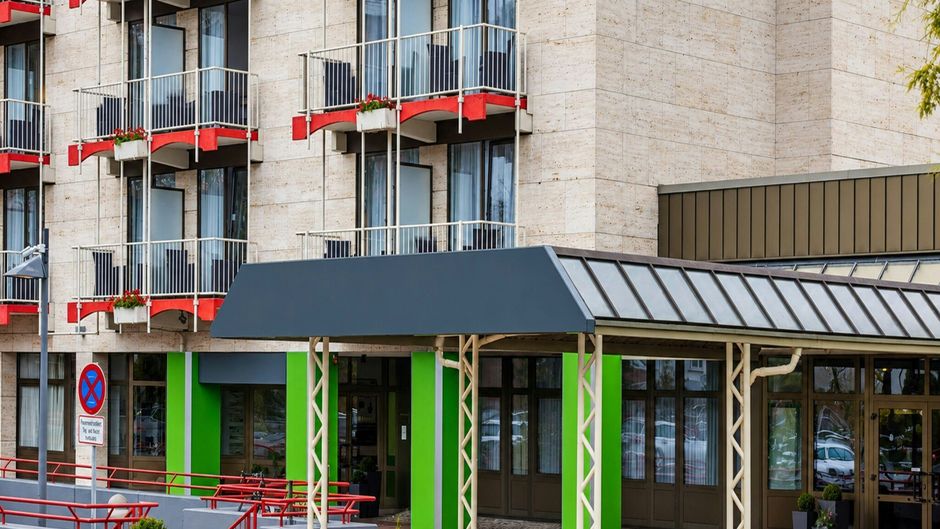 Sunday Hotel Bad Soden Exterior