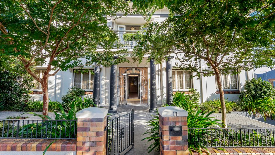Spicers Balfour Hotel Exterior