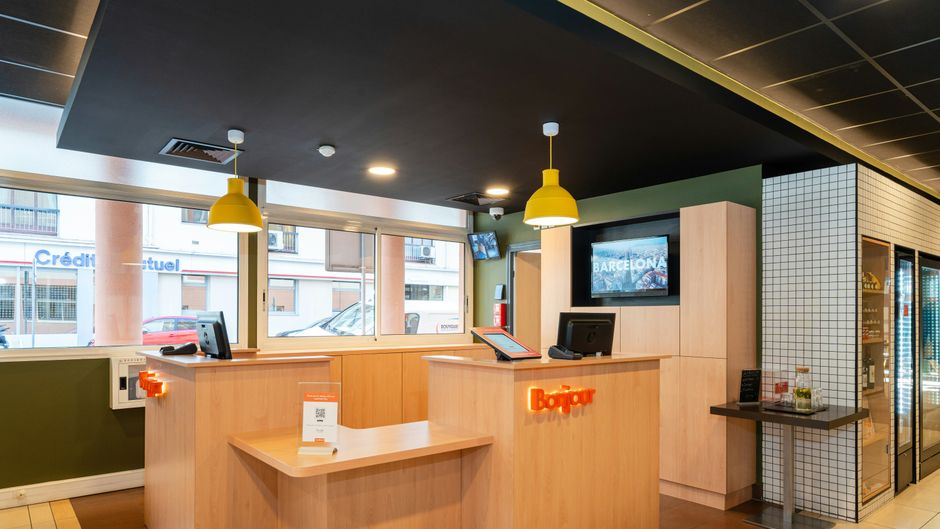 easyHotel Nice Palais des Congres Old Town Lobby