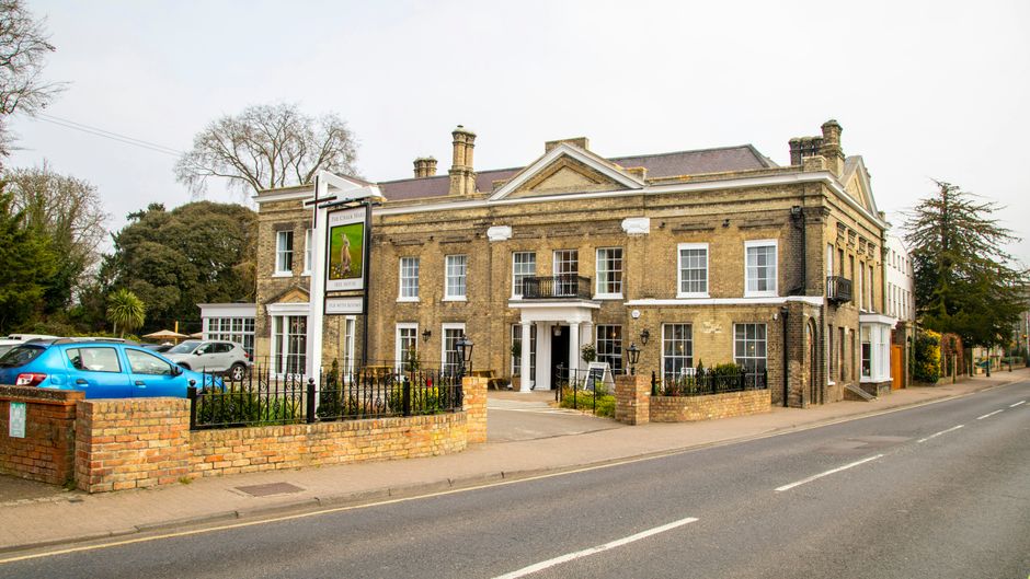 The Banyers Hotel Exterior
