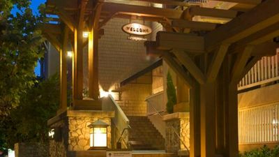 Toll House Hotel