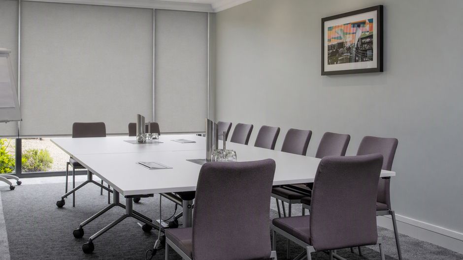 Holiday Inn London Heathrow Meeting