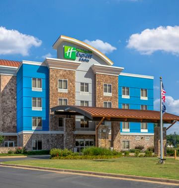 Holiday Inn Express Hot Springs South