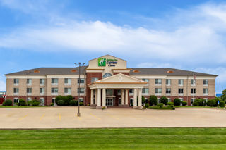 Holiday Inn Express Hotel & Suites
