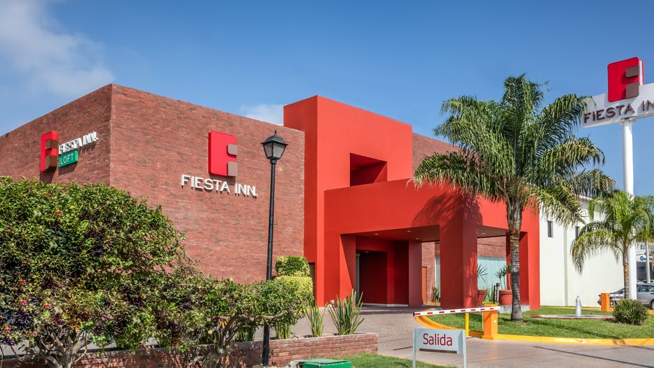 Fiesta Inn Monterrey La Fe Aeropuerto Exterior
