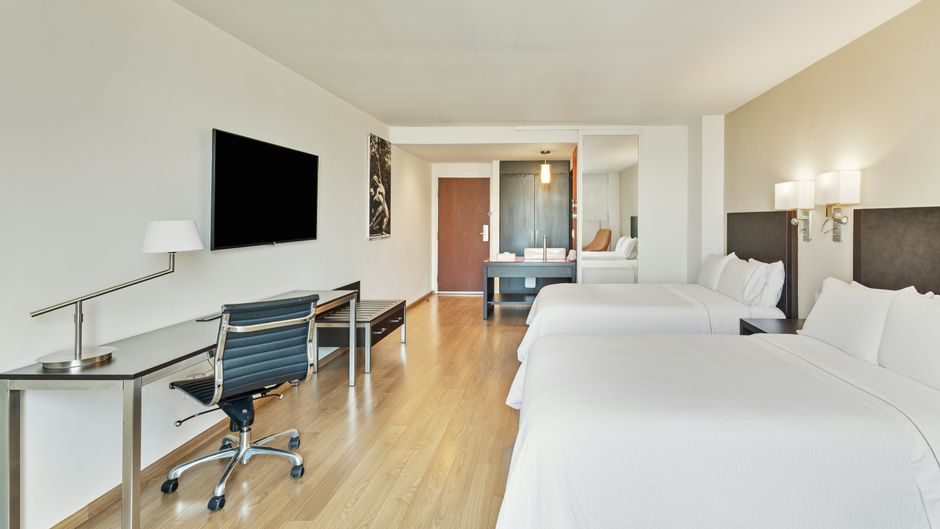 Fiesta Inn Naucalpan Room