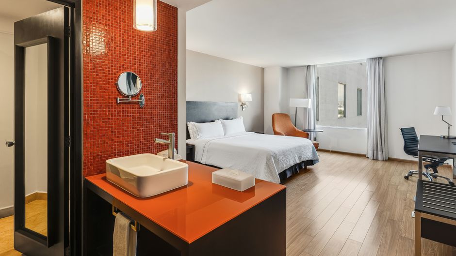 Fiesta Inn Naucalpan Room