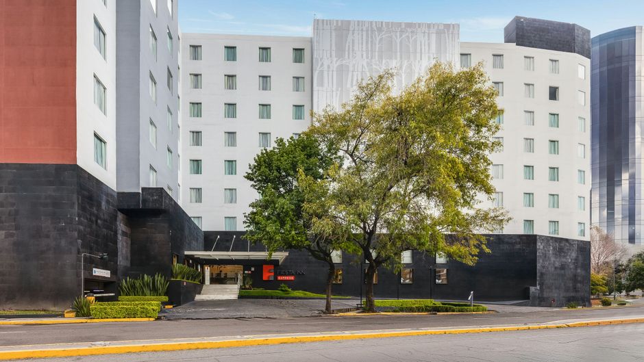Fiesta Inn Naucalpan Spa