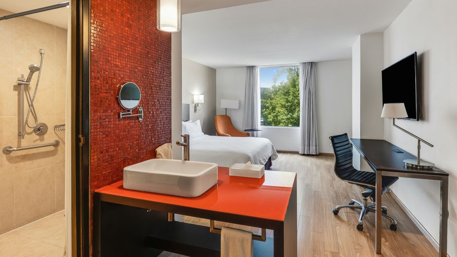 Fiesta Inn Naucalpan Room