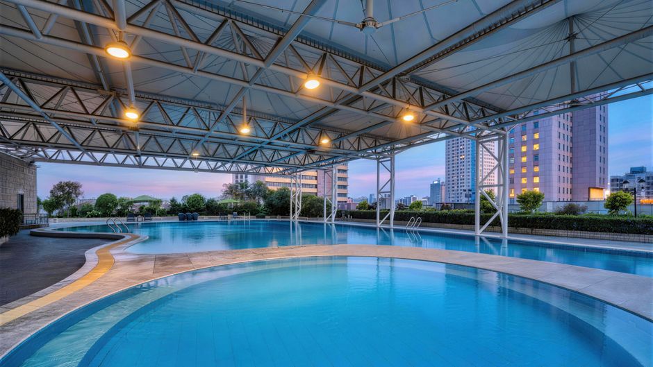 Crowne Plaza Hotel Foshan Pool