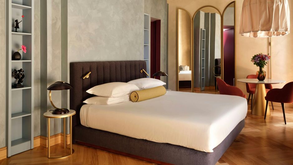 Hotel Urbana, a Tribute Portfolio Hotel Suite