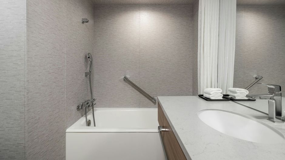 Kobe Marriott Hotel Room