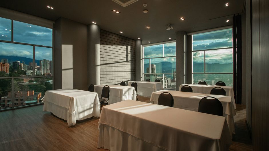 Binn Hotel Meeting