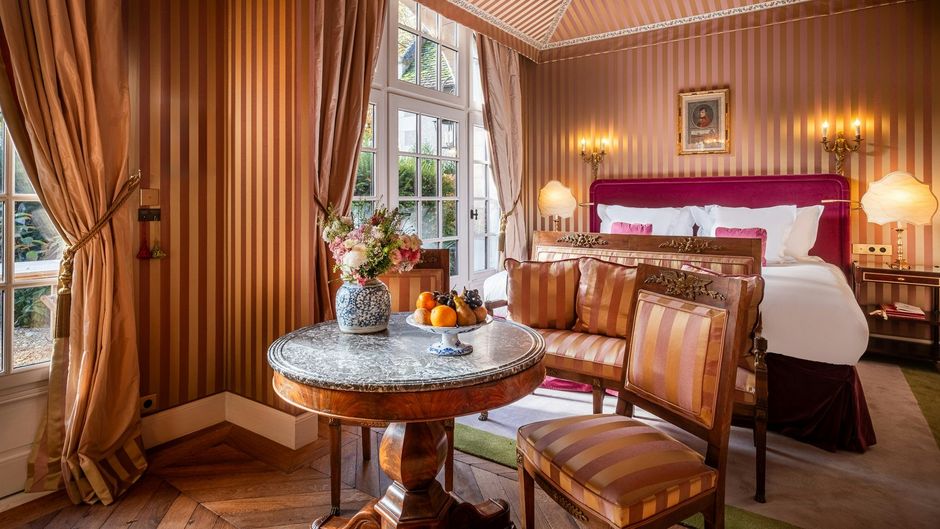 Chateau Louise de la Valliere Suite