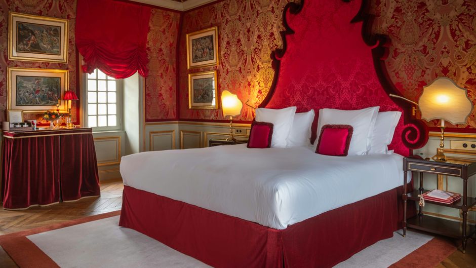 Chateau Louise de la Valliere Room