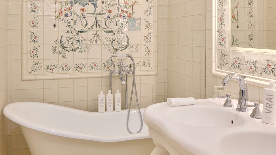 Raphael Hotel Paris Room