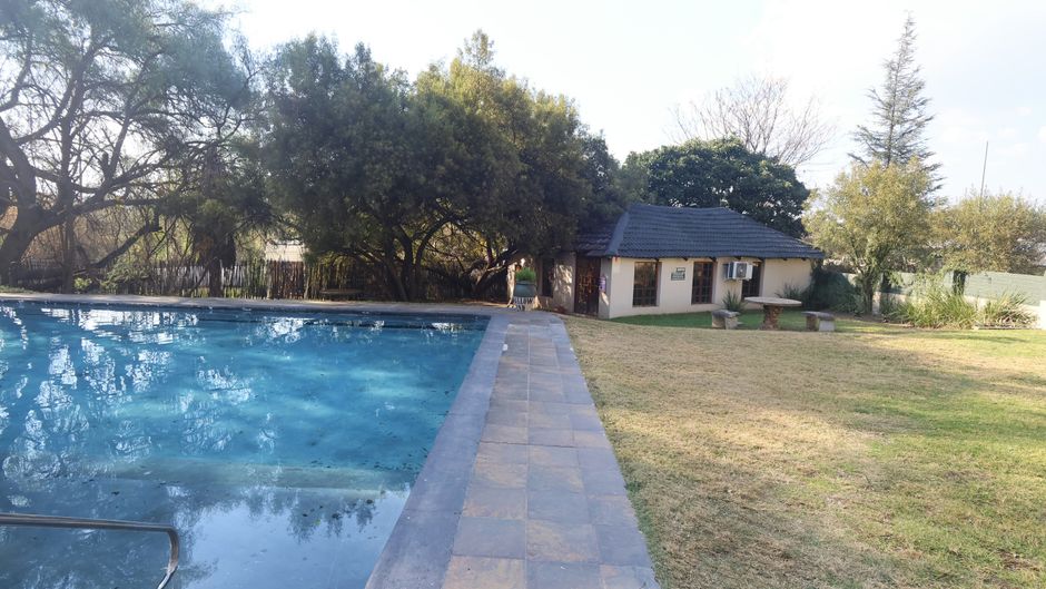 Lanseria Country Estate Pool