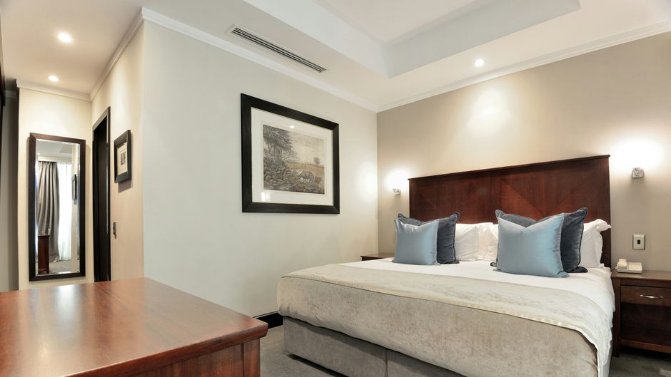 Raphael Penthouse Suites Ballroom