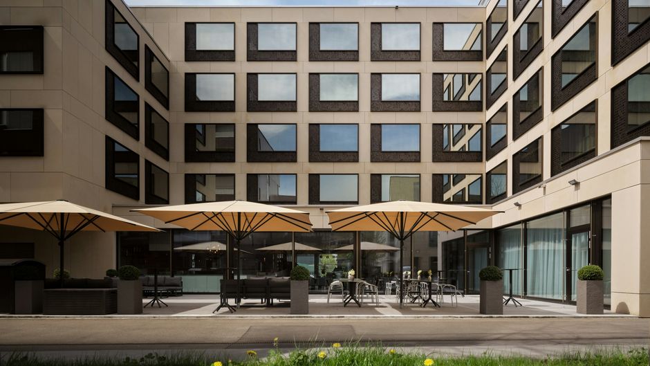 Leonardo Hotel Zurich Airport Exterior
