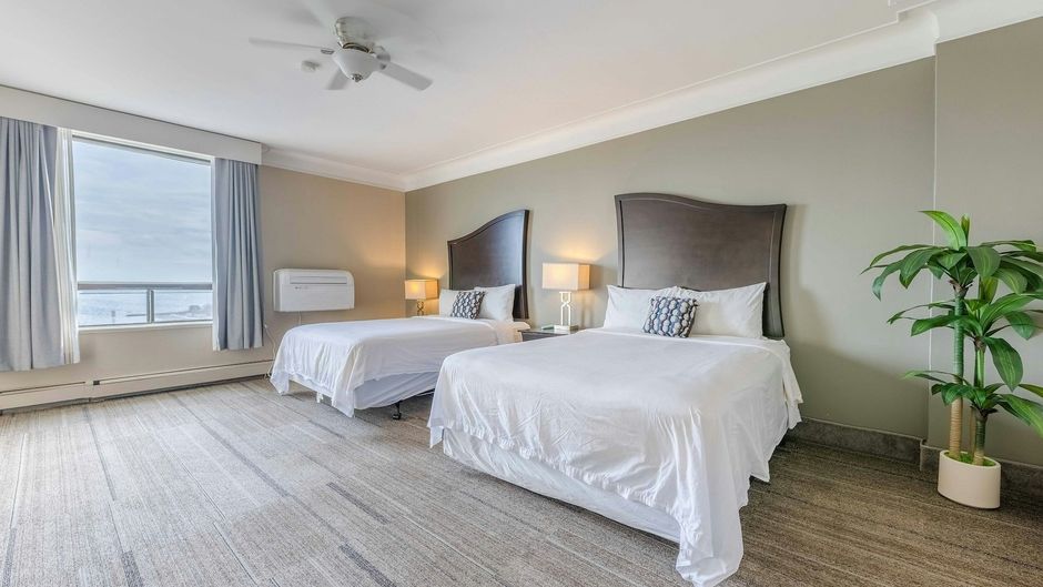Prince Arthur Waterfront Hotel & Suites Suite