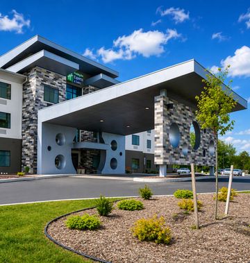 Holiday Inn Express/Suites Shippensburg