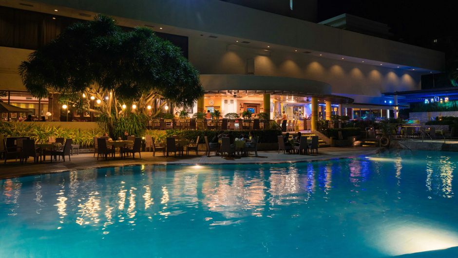 Marco Polo Plaza, Cebu Pool
