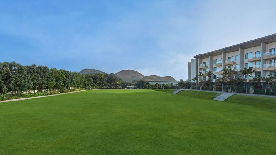 JW Marriott Bengaluru Prestige Golfshire Meeting