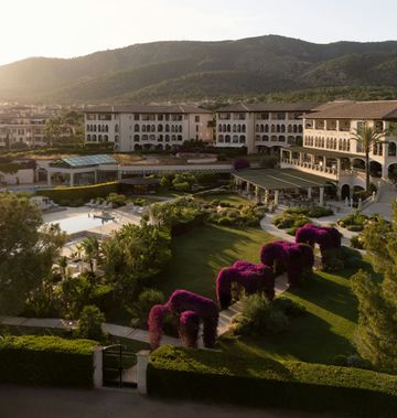 The St. Regis Mardavall Mallorca Resort