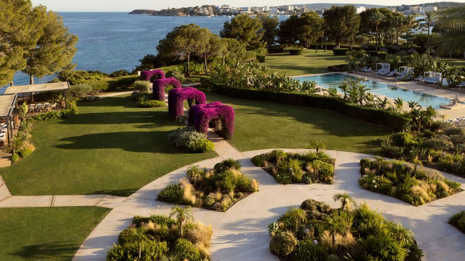 The St. Regis Mardavall Mallorca Resort Exterior