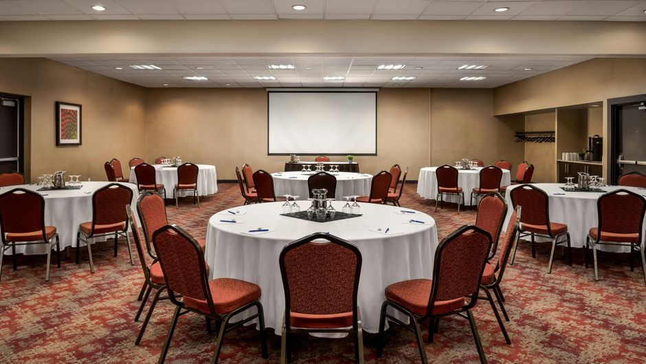 Delta Hotels Sault Ste. Marie Waterfront Meeting