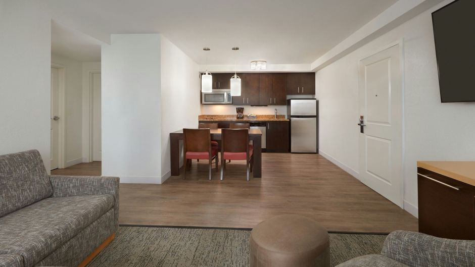 TownePlace Suites Thunder Bay Room