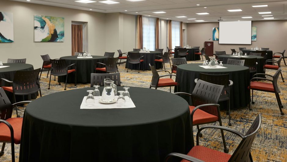 TownePlace Suites Thunder Bay Meeting