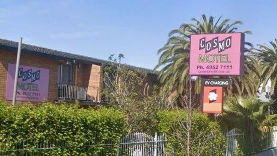 Cosmo Motel Exterior