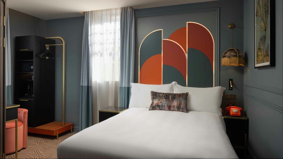 The Kensington Hideaway Room