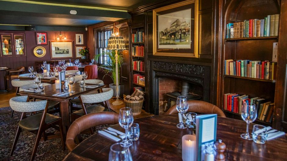 The Royal Foresters Lobby