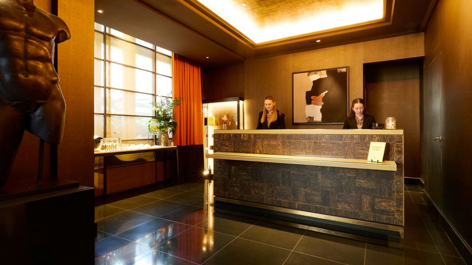 Grand Hotel du Palais Royal Lobby