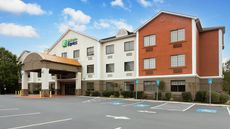 Holiday Inn Express & Stes Acworth