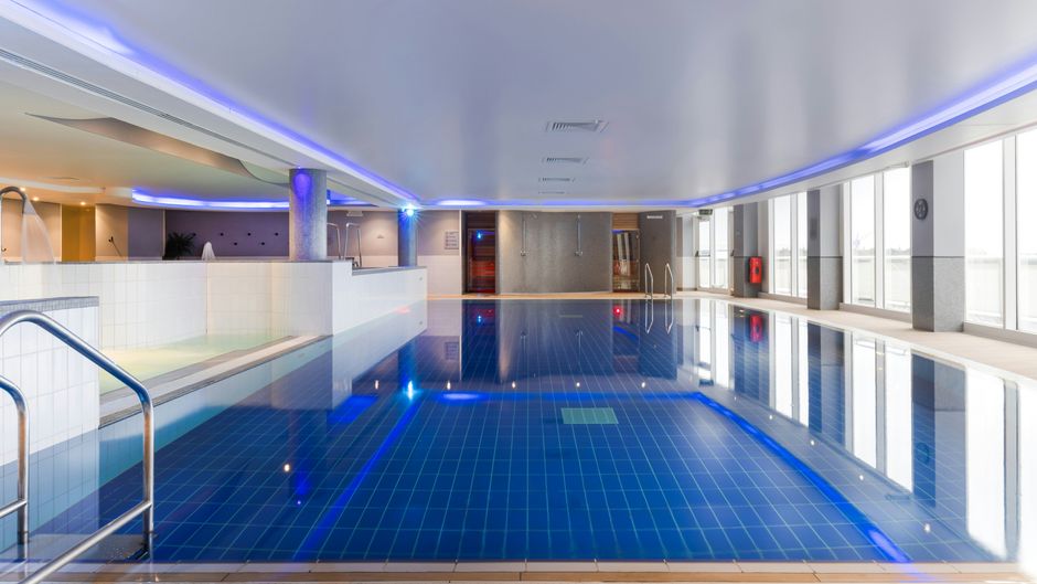 voco St David's Cardiff Pool