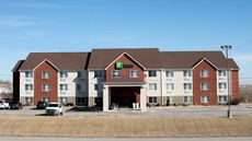 Holiday Inn Express & Stes Maryville