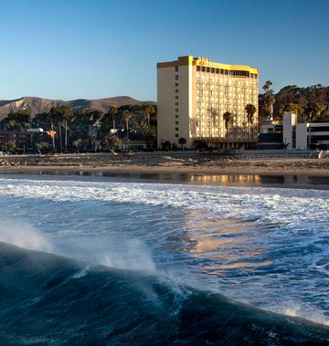 Crowne Plaza Ventura Beach
