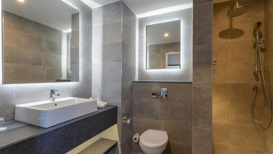 Clybaun Hotel Room