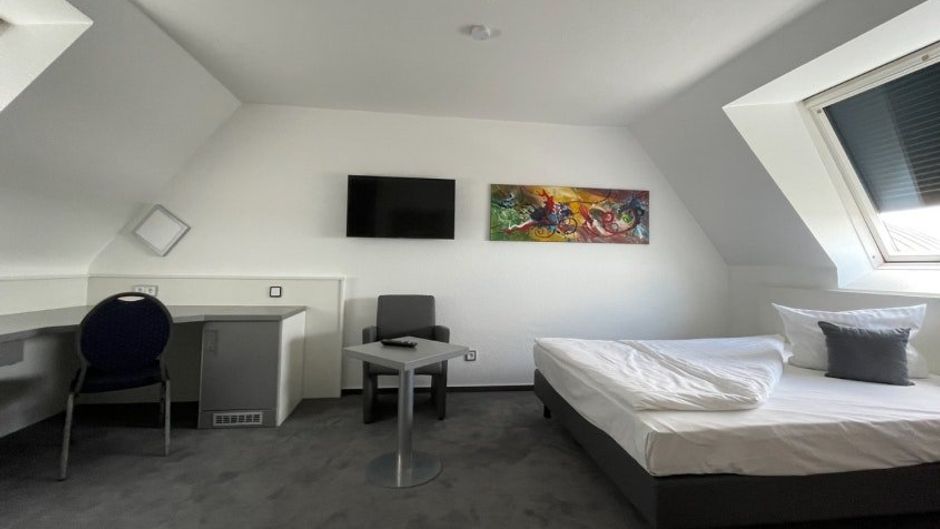 Weber Hotel Room