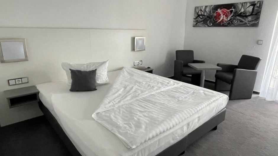 Weber Hotel Room