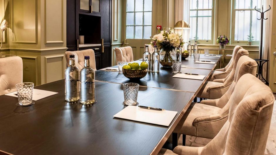 11 Cadogan Gardens Meeting