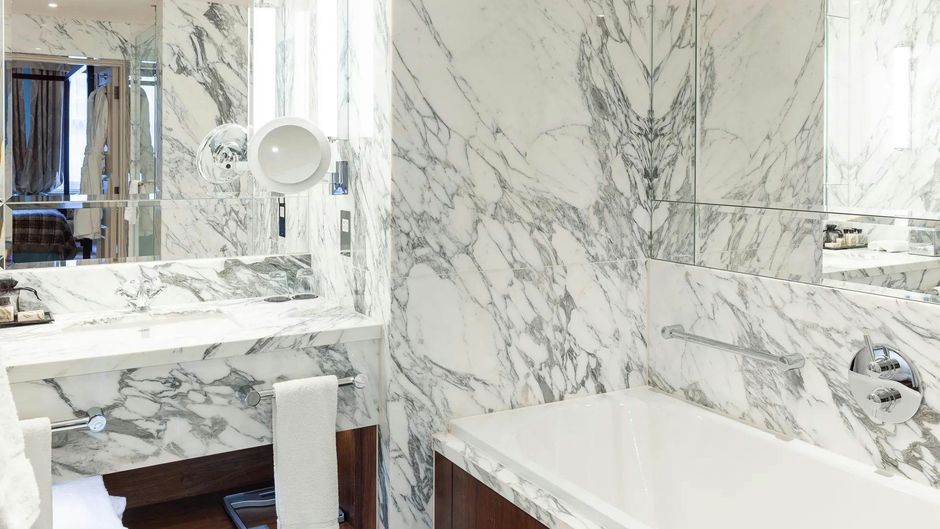 11 Cadogan Gardens Room