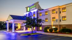 Holiday Inn Express & Suites Rolla